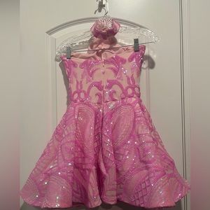 XS-S customized short formal dress for birthday, homecomings, prom, and more.